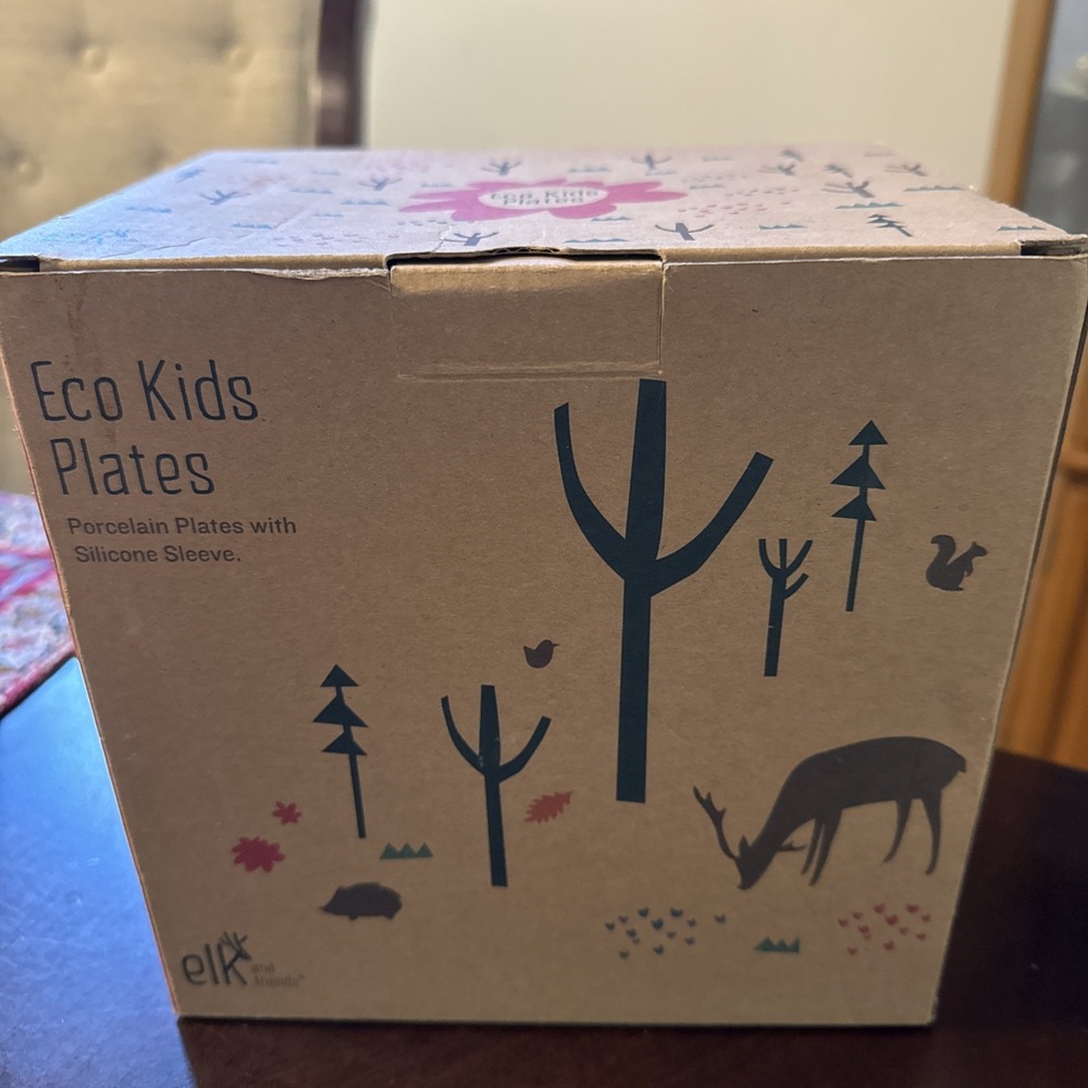 Elk and Friends Kids 6.7" Porcelain Divided Plates with Silicone Sleeves | 4 Pk